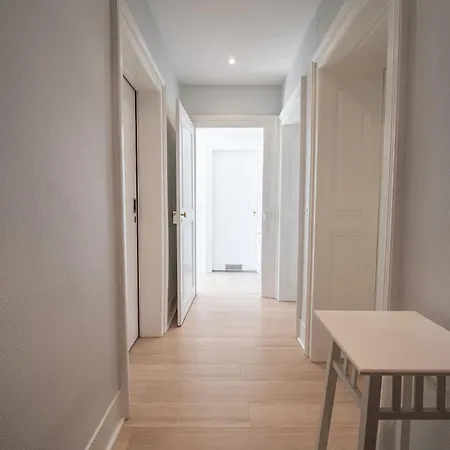 公寓 A Vos Pieds, Moderne Et Lumineux *